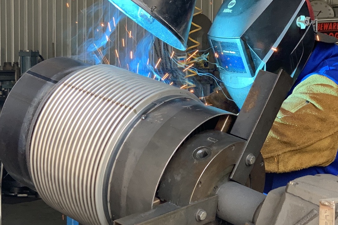 Welding stainless steel bellow capsule